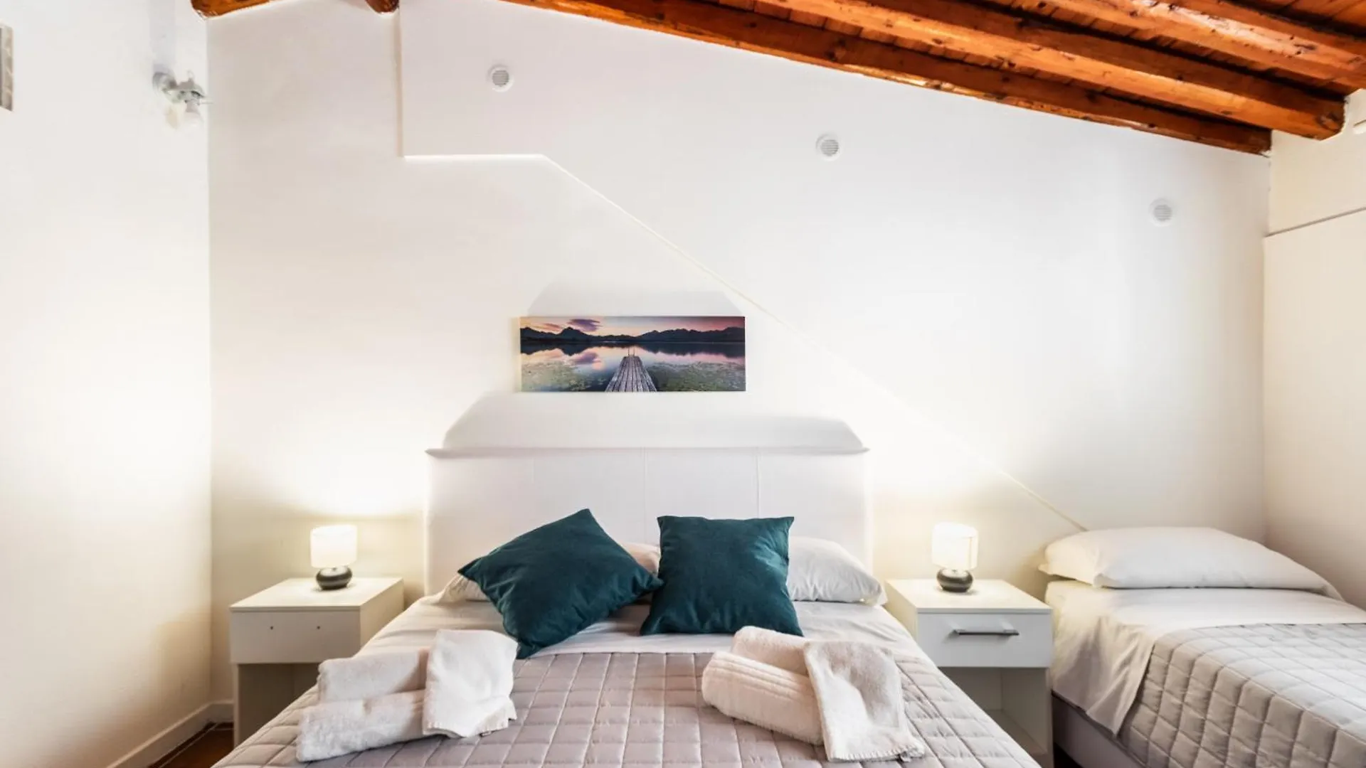 Fronte Mare Apartments & City Views Syracuse 0*,  Italy