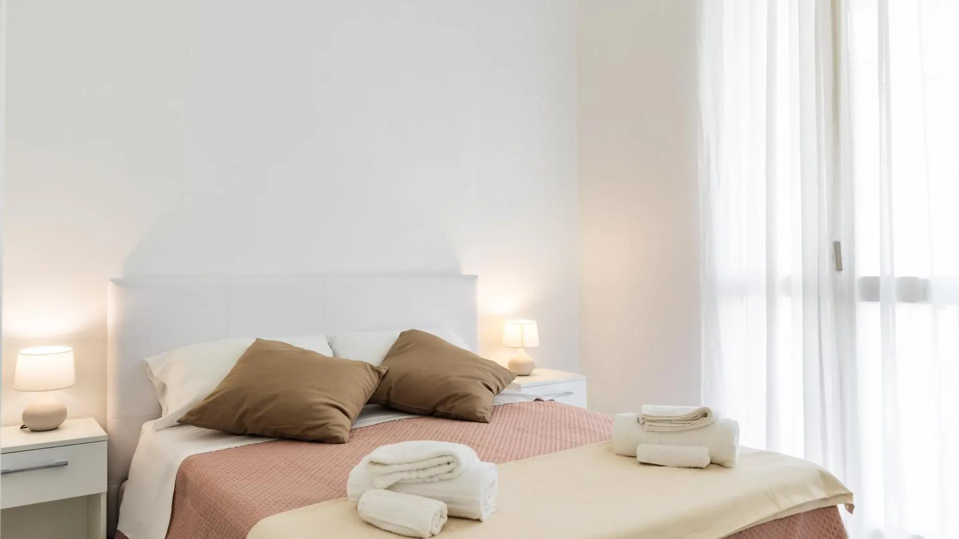 Fronte Mare Apartments & City Views Syracuse